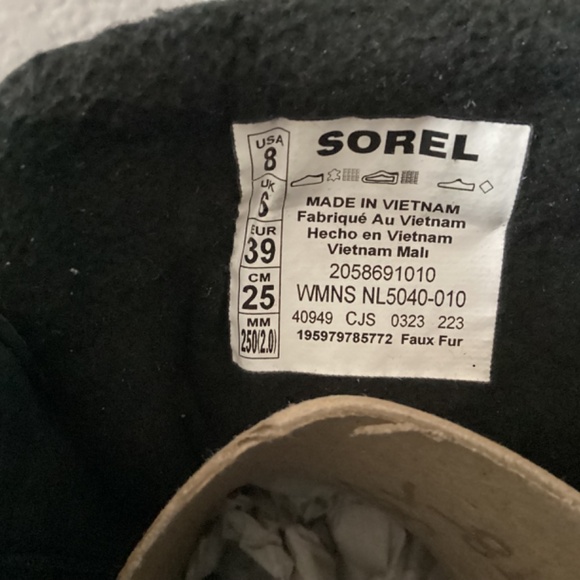 SOREL Women's Kinetic Impact Conquest Waterproof Booties, size 8 - Picture 6 of 8